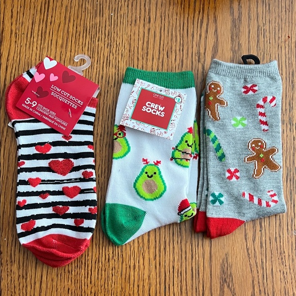 Accessories - Festive Crew Socks Set - Hearts, Avocado, Gingerbread